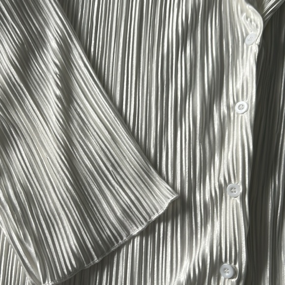 White Lounge Set - Picture 5 of 9